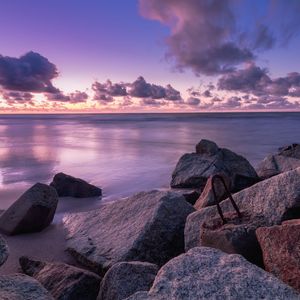 冰川融水的奔腾