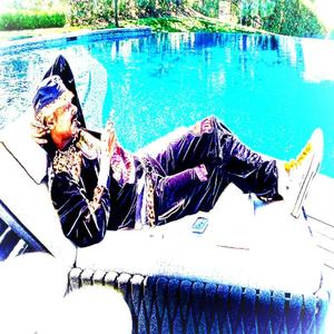 show the world (feat. Hesii)