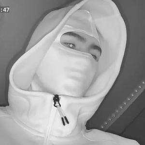 Skyline (feat. Ayzen)