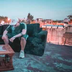 Me haces mal (feat. Mb2)