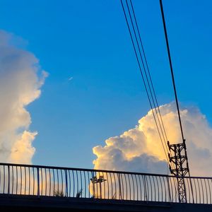 说不出的情话，就写首歌送你