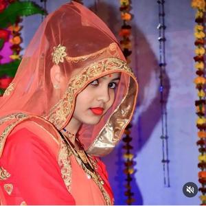 थारी कमर को पशीनो परफ्यूम बणग्यो मोटी थारी खुशबू