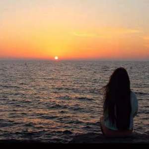 别哭 有的人消音版