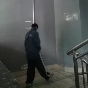 原地打转