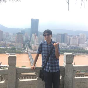 太阳出来爬山坡