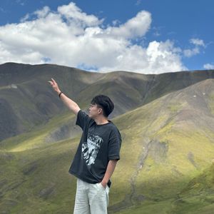 我爱姑娘 她在远方