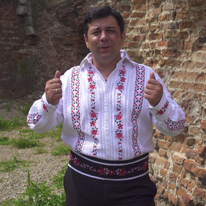 Lume Plină De Păcate