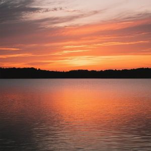 秋水共长留心底