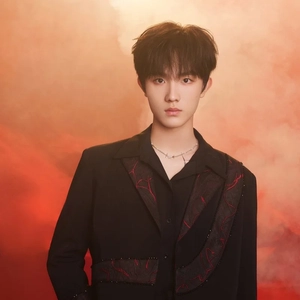 眼,鼻,嘴 (英文版)