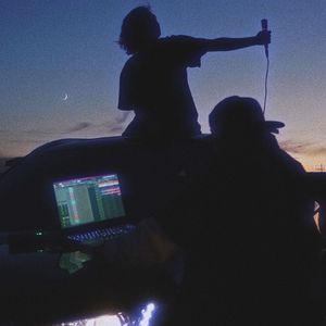 每天像韩一样在我的小城开车兜风 prod by Fifty-Fifty