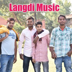 मार्केट मैं मेकअप मैंगो कर दियो