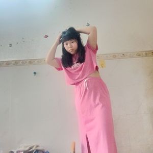 韦秋美，闪耀出道