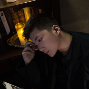 空房间的孤独-常久的光