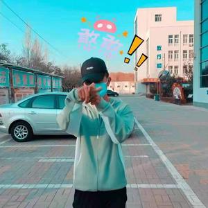 我就站在冷风中