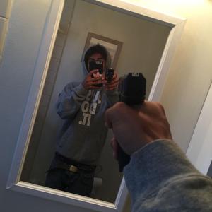 Plottin' (feat. Pooba)