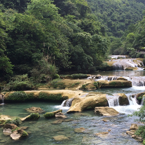 有心跟哥莫嫌穷