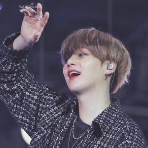 We don't talk together（翻自 Heize）