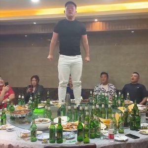 人咬狗（整顿酒桌PUA）