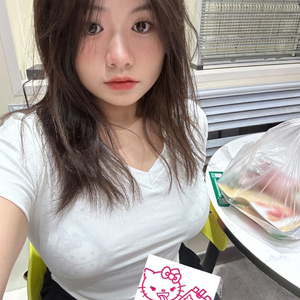 焦小飞伤感热播歌曲推荐