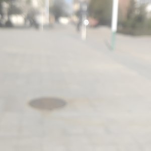 风铃还在摇曳着童话般的我们