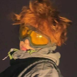 真心话用玩笑假装