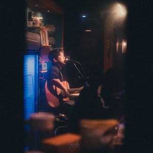 错把路灯当月亮