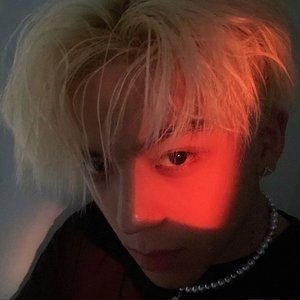 樱花树下的重逢