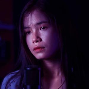 ឆ្នាំនេះអូនត្រូវឆ្លងឆ្នាំម្នាក់ឯង NaNa