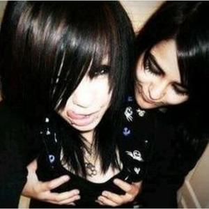 nothing last 4ever (feat. syris)