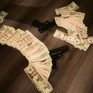 Midnight in the murda