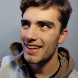 Examinando Tus Orejas