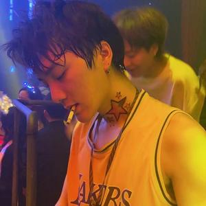 Y&K-98ksavage Love（Y&K remix）