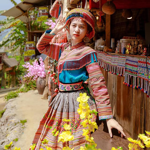 Ua Cas Koj Thiaj Hloov Siab