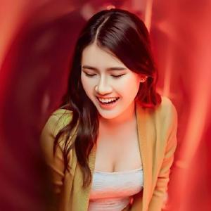 Đắm Chìm (沦陷)