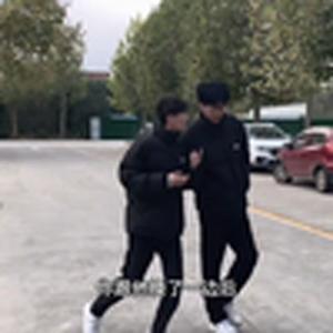 大型纪录片《我那走路爱挤人》