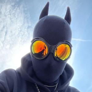 Yo soy guapo (feat. Bryan Lay)