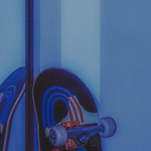 MOGEN (feat. Xzzage)