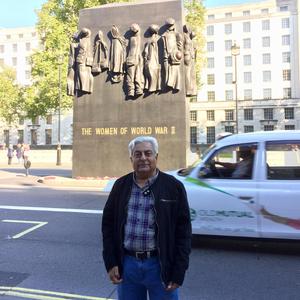 “ तेरी राहों का साथी “