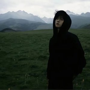 《打击铸就独行勇气》