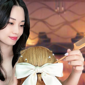 Making Bows Out Of Your Ponytails