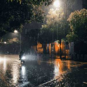 雨夜地牢的救赎