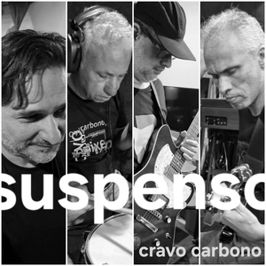 Suspenso