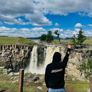 Luuya-Tvvnd（男一号Rapper remix）