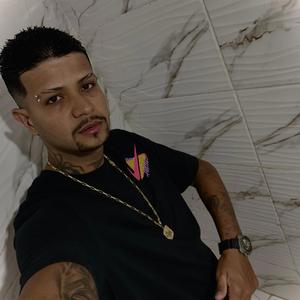 (SOCA SOCA) (feat. MC WK)