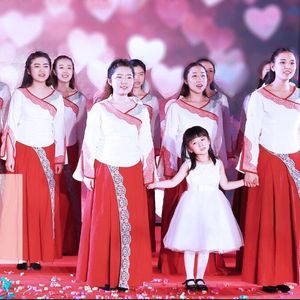 轻轻拉住你的手 （新闻发布会公映版）（段伯毅影视作品）（原领唱：谢云 童声：高梓浛）