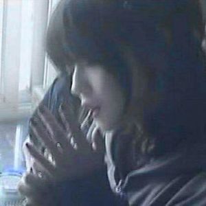 她衣服变得半透明