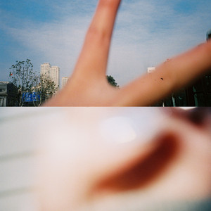 晚风总在大街上