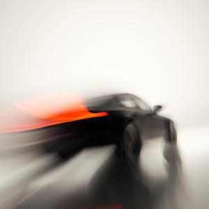 Tesla (feat. Skyboyy)