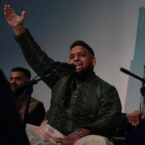 Mein Qurban Jaoon (feat. Muneez Khan)