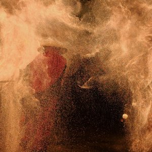 那年稚气未脱的脸颊